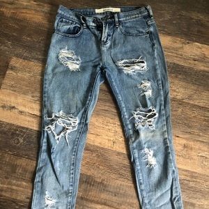 Brandy Melville Boyfriend Jeans
